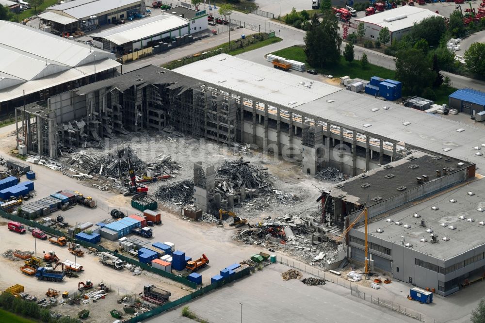 Luftbild Ingolstadt - Abrißarbeiten auf dem Gelände der Industrie- Ruine an der Bunsenstraße in Ingolstadt im Bundesland Bayern, Deutschland