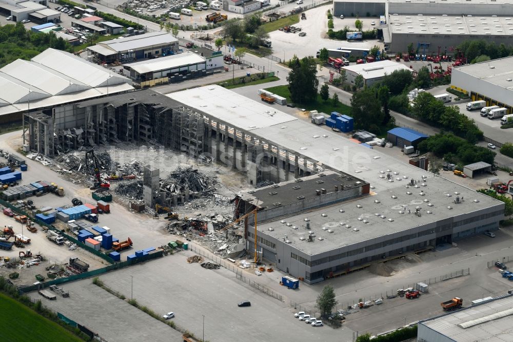 Luftaufnahme Ingolstadt - Abrißarbeiten auf dem Gelände der Industrie- Ruine an der Bunsenstraße in Ingolstadt im Bundesland Bayern, Deutschland