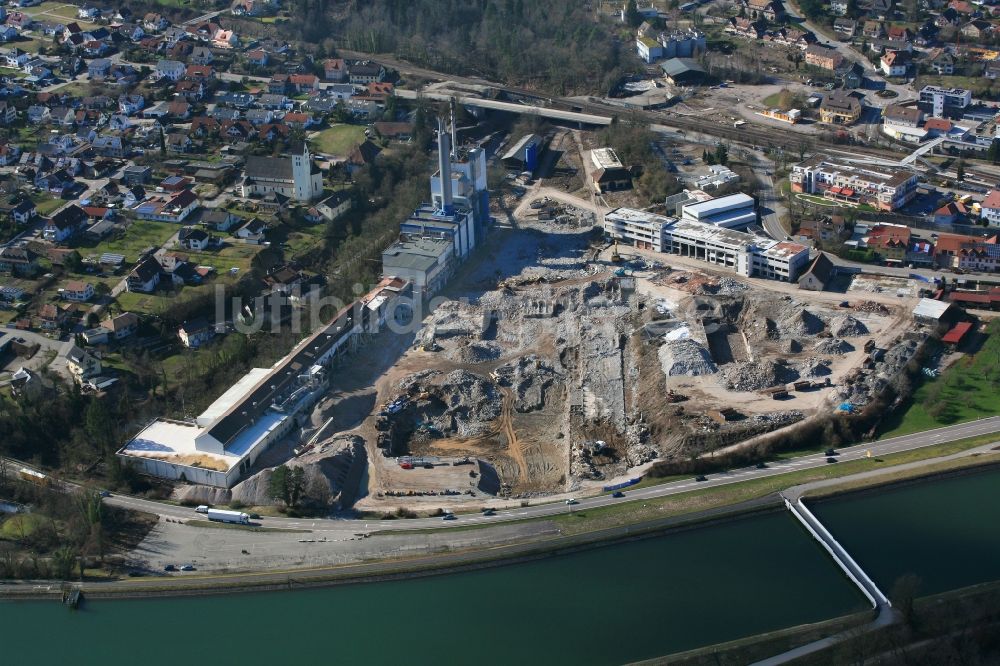 Luftbild Albbruck - Abrißarbeiten auf dem Gelände der Industrie- Ruine Papierfabrik Albbruck in Albbruck im Bundesland Baden-Württemberg, Deutschland