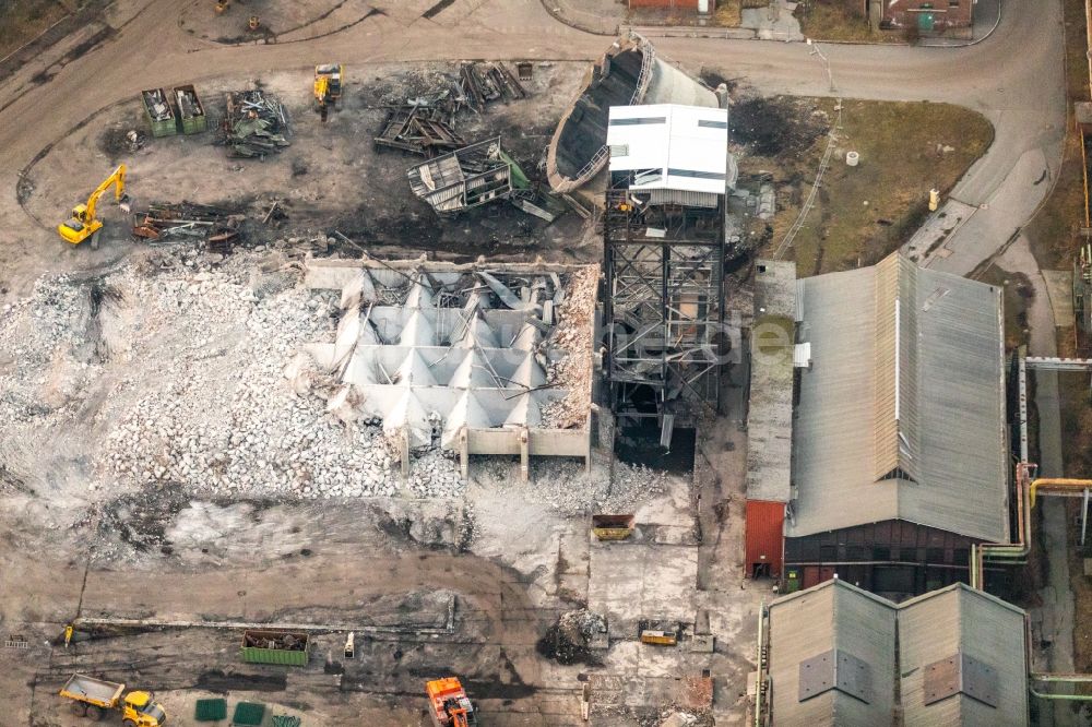 Luftbild Hamm - Abrißarbeiten auf dem Gelände der Industrie- Ruine Zeche Heinrich Robert nach misslungener Sprengung in Hamm im Bundesland Nordrhein-Westfalen, Deutschland