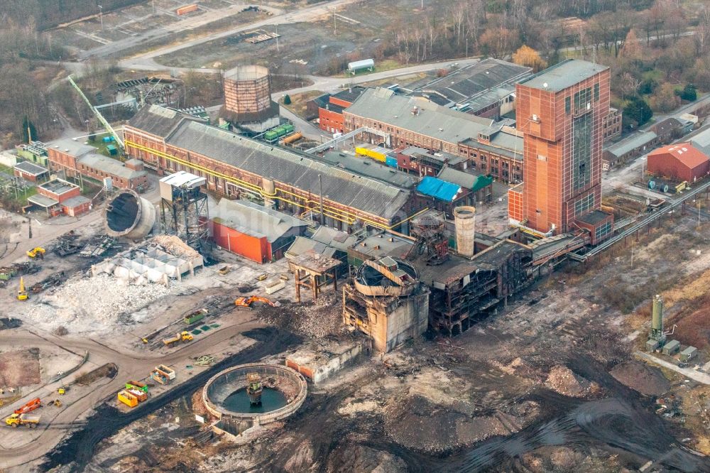 Hamm aus der Vogelperspektive: Abrißarbeiten auf dem Gelände der Industrie- Ruine Zeche Heinrich Robert nach misslungener Sprengung in Hamm im Bundesland Nordrhein-Westfalen, Deutschland