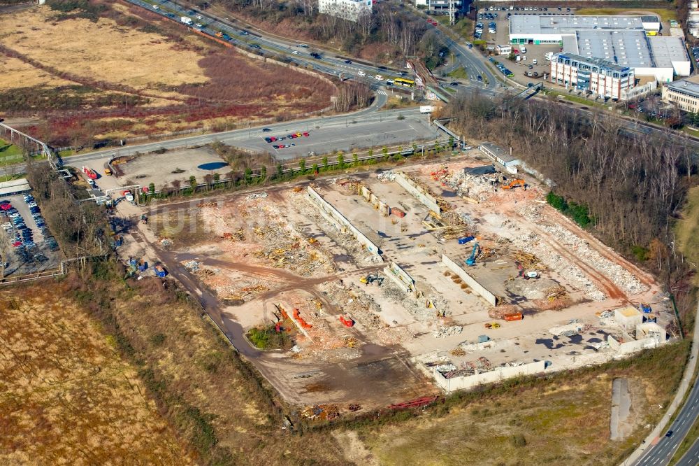 Luftaufnahme Essen - Abrißarbeiten auf dem Gelände der Ruine Berthold-Beitz-Boulevard - Helenenstraße in Essen im Bundesland Nordrhein-Westfalen