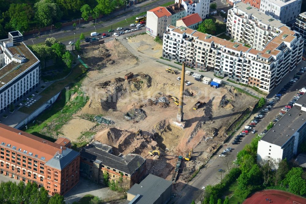 Berlin aus der Vogelperspektive: Abrißarbeiten auf dem Gelände der Ruine des Böhmisches Brauhaus in Berlin