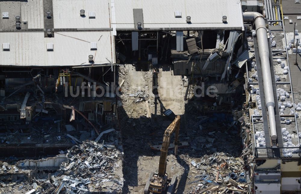 Bochum aus der Vogelperspektive: Abrißarbeiten auf dem Gelände der Ruine des Opel Werk I in Bochum im Bundesland Nordrhein-Westfalen