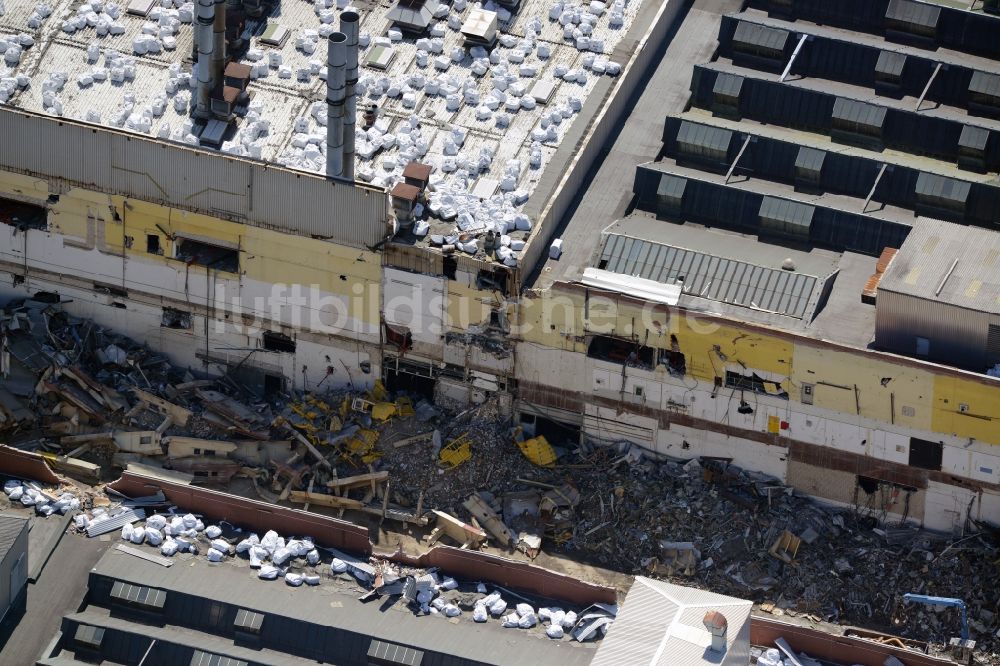 Luftbild Bochum - Abrißarbeiten auf dem Gelände der Ruine des Opel Werk I in Bochum im Bundesland Nordrhein-Westfalen