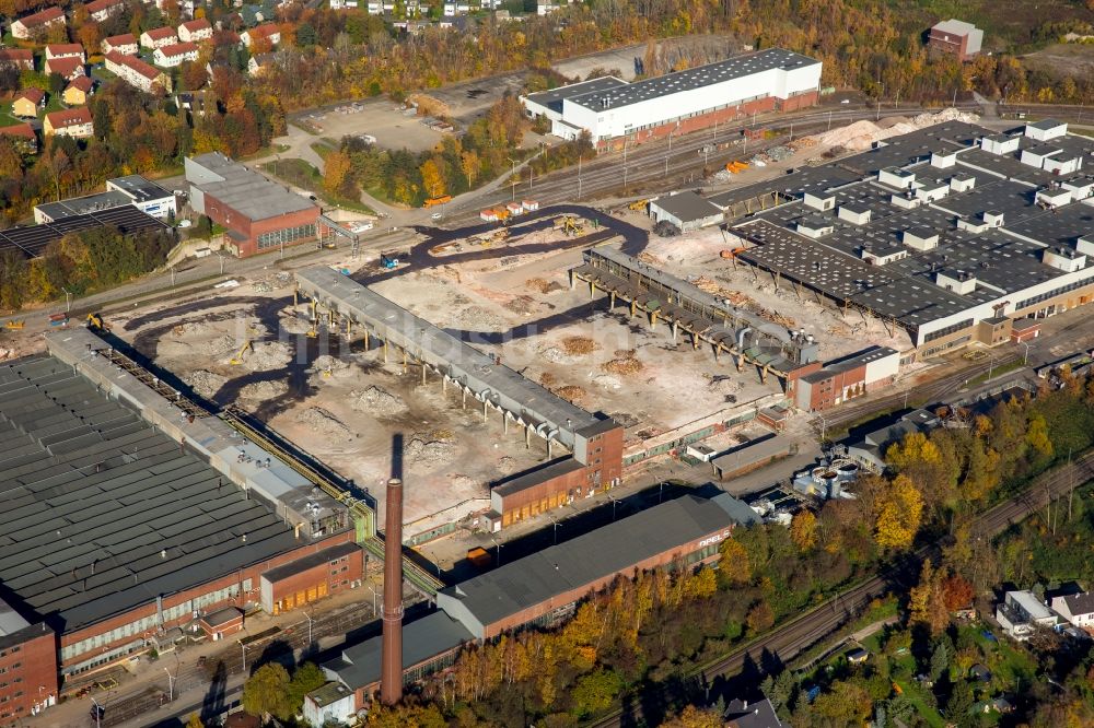 Bochum aus der Vogelperspektive: Abrißarbeiten auf dem Gelände der Ruine des stillgelegten Opel Werk 2 in Bochum im Bundesland Nordrhein-Westfalen