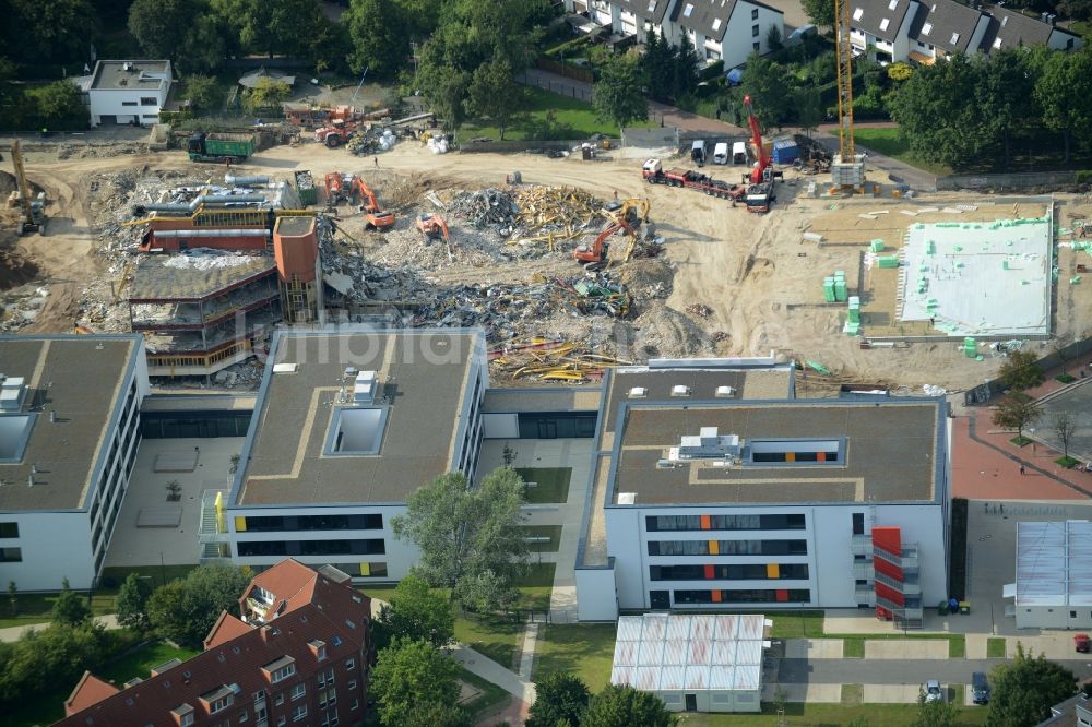 Luftaufnahme Hannover - Abrißarbeiten am Gelände der Schulgebäude der Integrierte Gesamtschule Mühlenberg in Hannover im Bundesland Niedersachsen