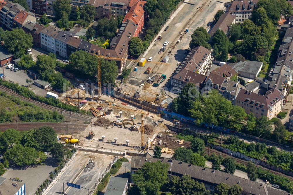 Luftbild Essen - Abrißarbeiten der Stadtwaldbrücke an der BAB Autobahn A40 in Essen im Bundesland Nordrhein-Westfalen