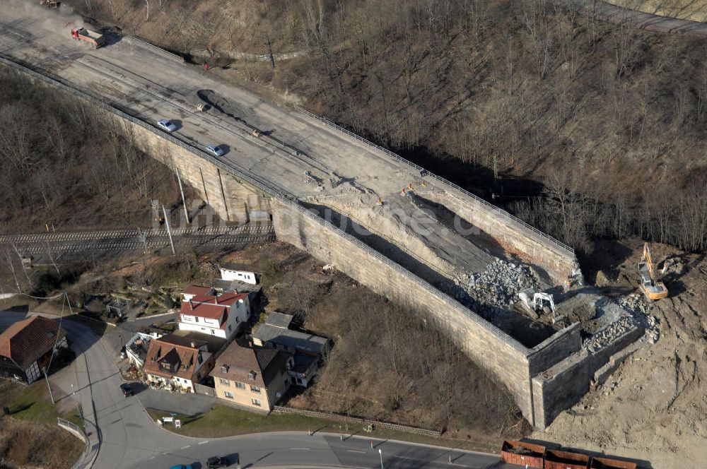 Luftaufnahme Sättelstädt - Abrißarbeiten am Streckenverlauf des A4 - demolition work on the old, disused itinerary of the A4 motorway course