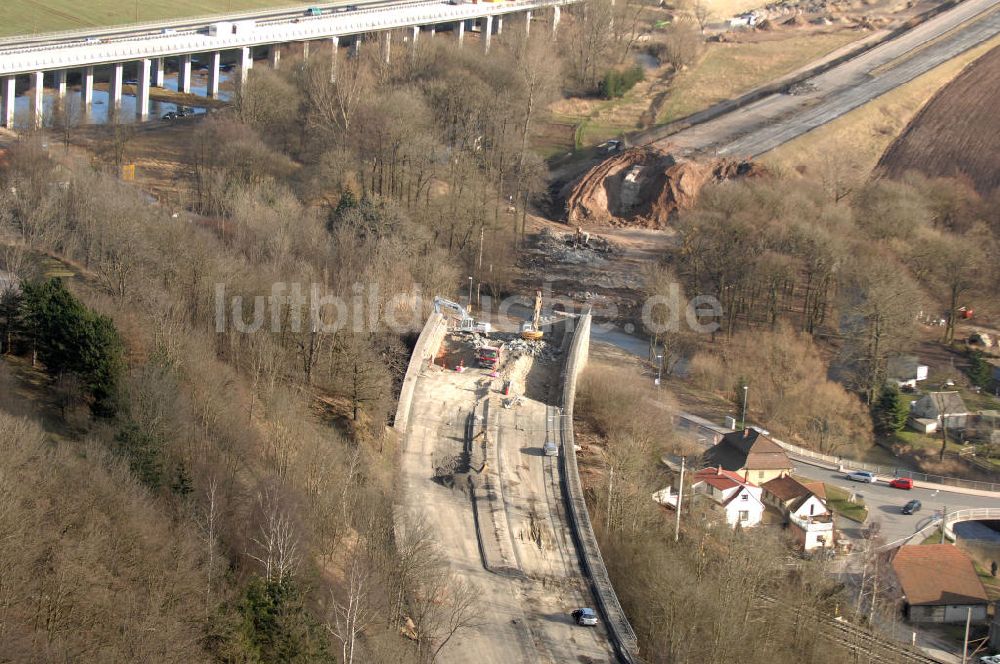 Luftaufnahme Sättelstädt - Abrißarbeiten am Streckenverlauf des A4 - demolition work on the old, disused itinerary of the A4 motorway course