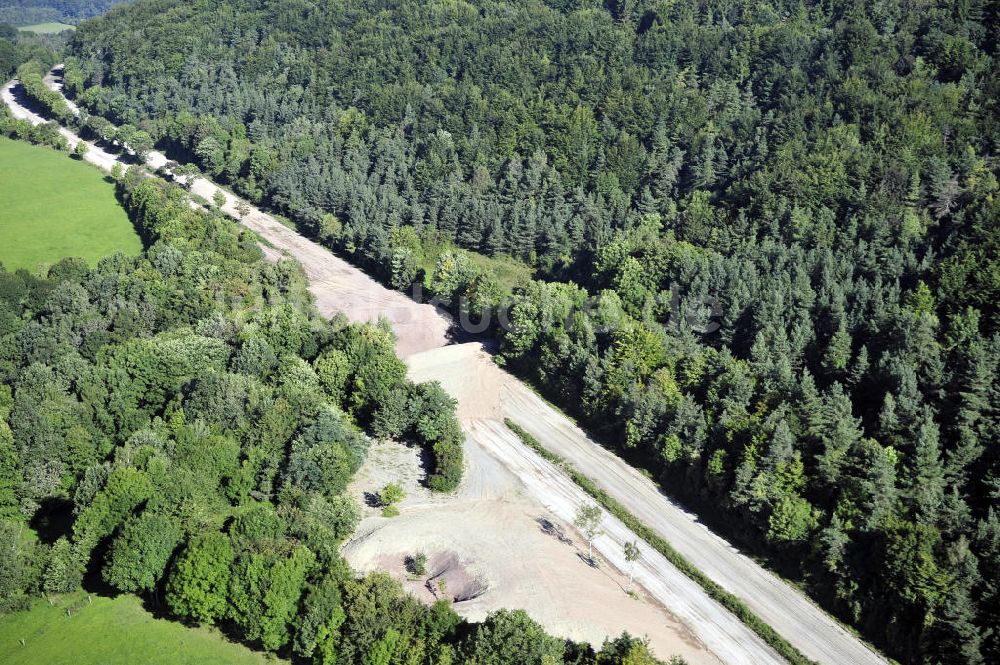 Wutha-Farnroda aus der Vogelperspektive: Abrißarbeiten am Streckenverlauf des A4 - demolition work on the old, disused itinerary of the A4 motorway course