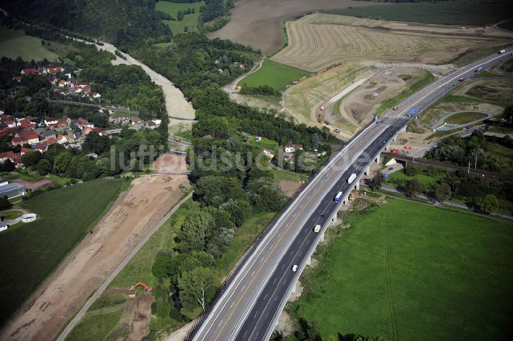 Luftaufnahme Wutha-Farnroda - Abrißarbeiten am Streckenverlauf des A4 - demolition work on the old, disused itinerary of the A4 motorway course