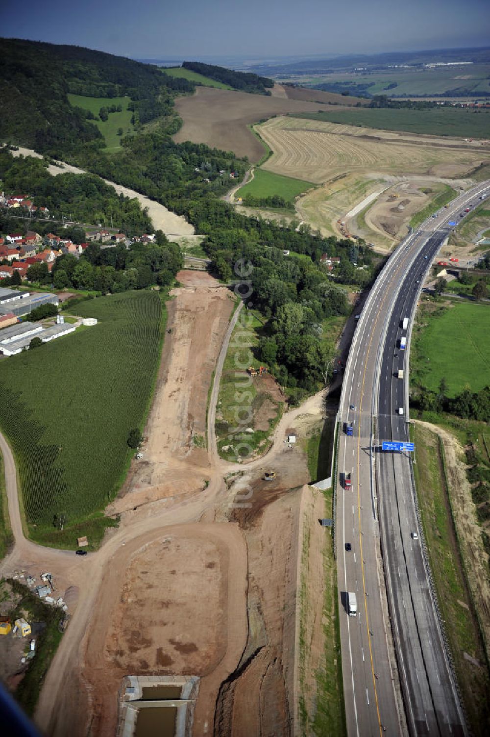 Wutha-Farnroda von oben - Abrißarbeiten am Streckenverlauf des A4 - demolition work on the old, disused itinerary of the A4 motorway course