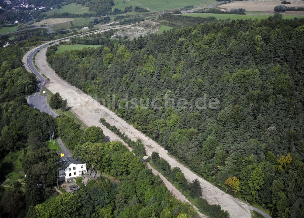 Wutha-Farnroda aus der Vogelperspektive: Abrißarbeiten am Streckenverlauf des A4 - demolition work on the old, disused itinerary of the A4 motorway course