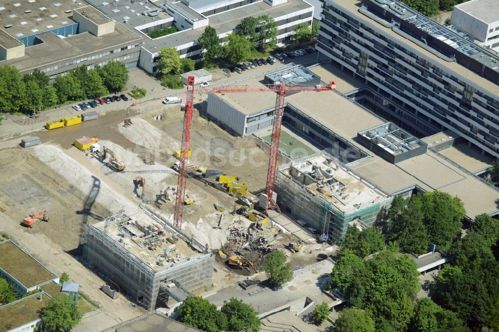 Bochum von oben - Abrißarbeiten der Urgebäude der RUB am Campus der Ruhr-Universität Bochum im Bundesland Nordrhein-Westfalen