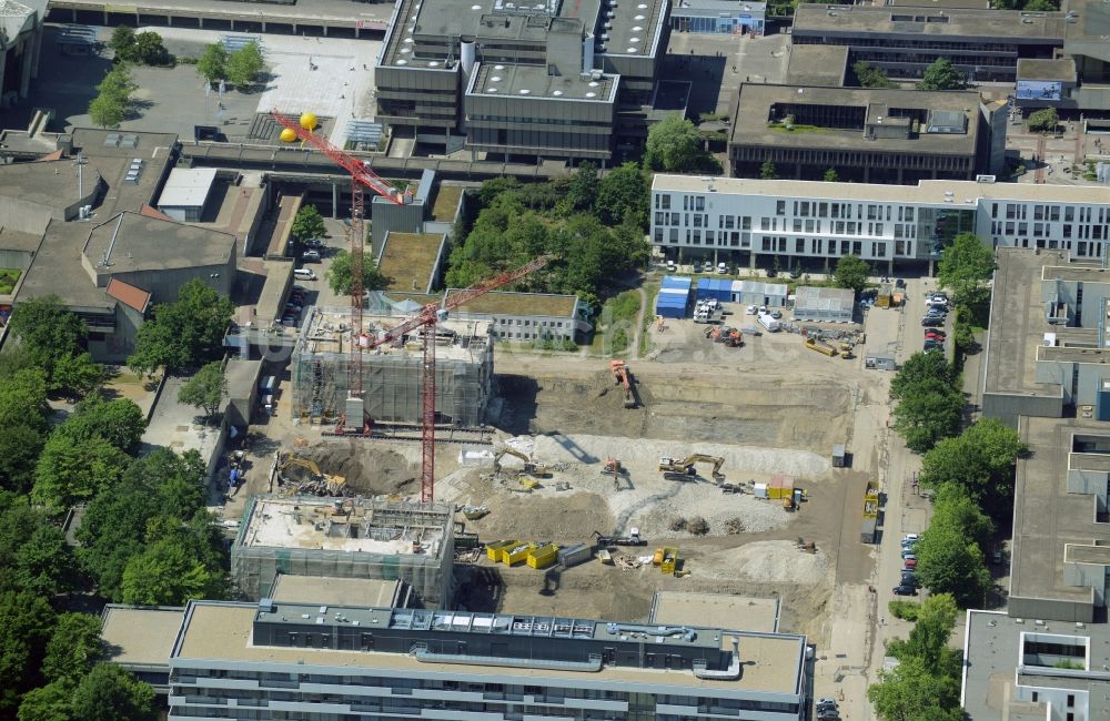 Bochum aus der Vogelperspektive: Abrißarbeiten der Urgebäude der RUB am Campus der Ruhr-Universität Bochum im Bundesland Nordrhein-Westfalen