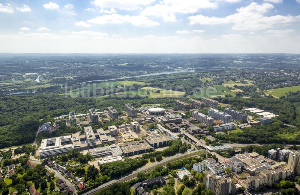 Luftaufnahme Bochum - Abrißarbeiten der Urgebäude der RUB am Campus der Ruhr-Universität Bochum im Bundesland Nordrhein-Westfalen