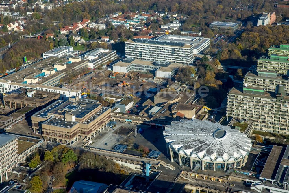 Bochum von oben - Abrißarbeiten der Urgebäude der RUB am Campus der Ruhr-Universität Bochum im Bundesland Nordrhein-Westfalen