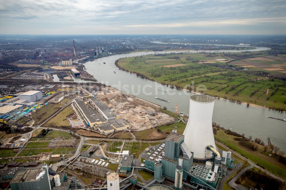 Duisburg aus der Vogelperspektive: Abrißarbeiten am Werksgelände der ehemaligen Papierfabrik Norske Skog und der Papierfabrik Haindl in Duisburg im Bundesland Nordrhein-Westfalen - NRW, Deutschland