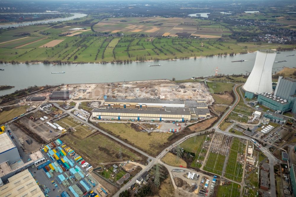 Duisburg von oben - Abrißarbeiten am Werksgelände der ehemaligen Papierfabrik Norske Skog und der Papierfabrik Haindl in Duisburg im Bundesland Nordrhein-Westfalen - NRW, Deutschland