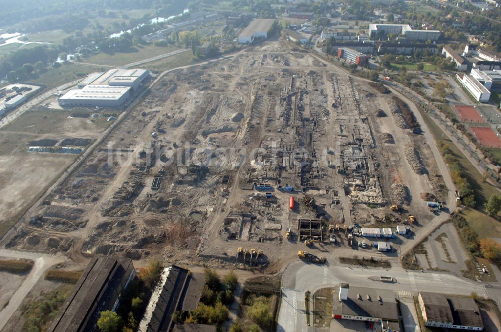 Luftaufnahme Hennigsdorf - Abrissfläche Altwalzwerk im Gewerbegebiet Nord Hennigsdorf