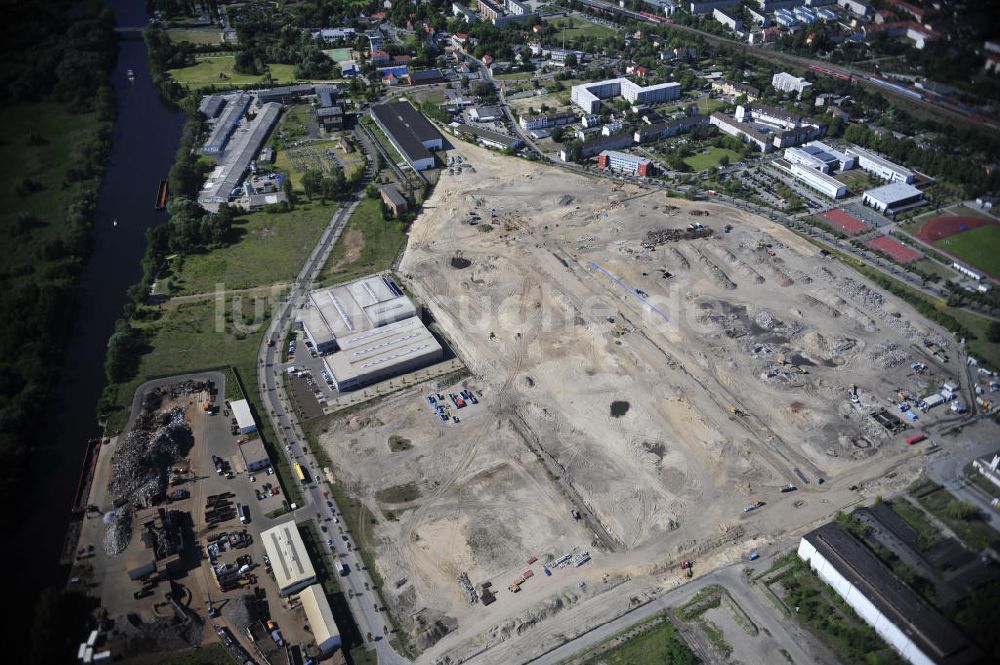 Hennigsdorf von oben - Abrissfläche Altwalzwerk im Gewerbegebiet Nord Hennigsdorf