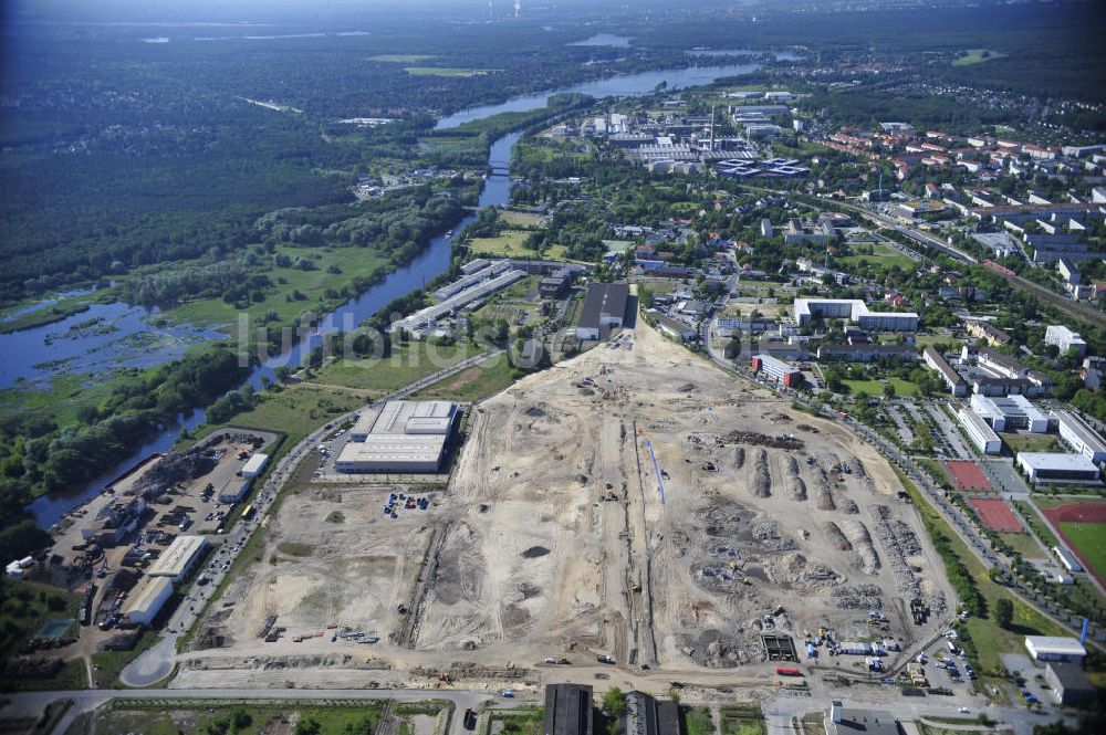 Luftbild Hennigsdorf - Abrissfläche Altwalzwerk im Gewerbegebiet Nord Hennigsdorf