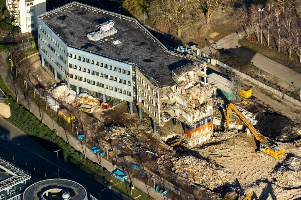 Luftaufnahme Düsseldorf - Abrißfläche der Bürohaus- Gebäude Alte Siemens-Zentrale in Düsseldorf im Bundesland Nordrhein-Westfalen, Deutschland