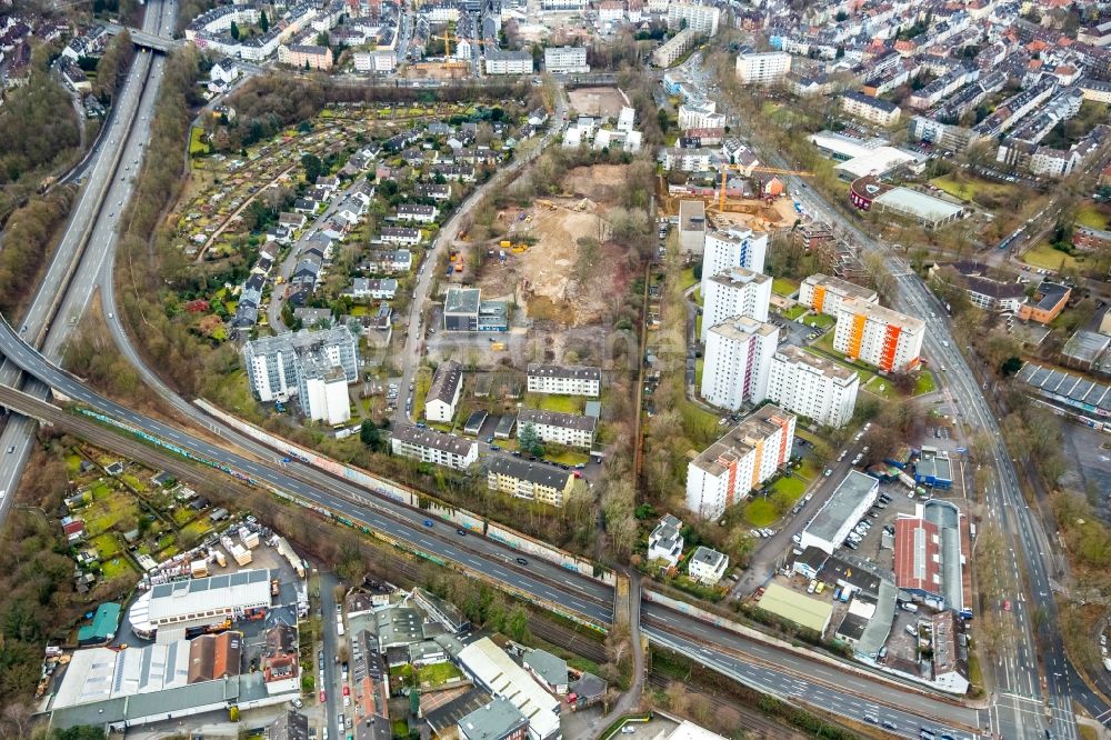 Luftaufnahme Essen - Abrißfläche der Bürohaus- Gebäude Botanisches Institut / Botanischer Garten an der Henri-Dunant-Straße im Ortsteil Stadtbezirke II in Essen im Bundesland Nordrhein-Westfalen