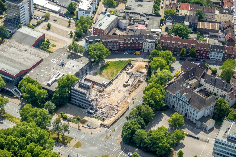 Gelsenkirchen aus der Vogelperspektive: Abrißfläche der Bürohaus- Gebäude an der Rolandstraße Ecke Overwegstraße in Gelsenkirchen im Bundesland Nordrhein-Westfalen, Deutschland