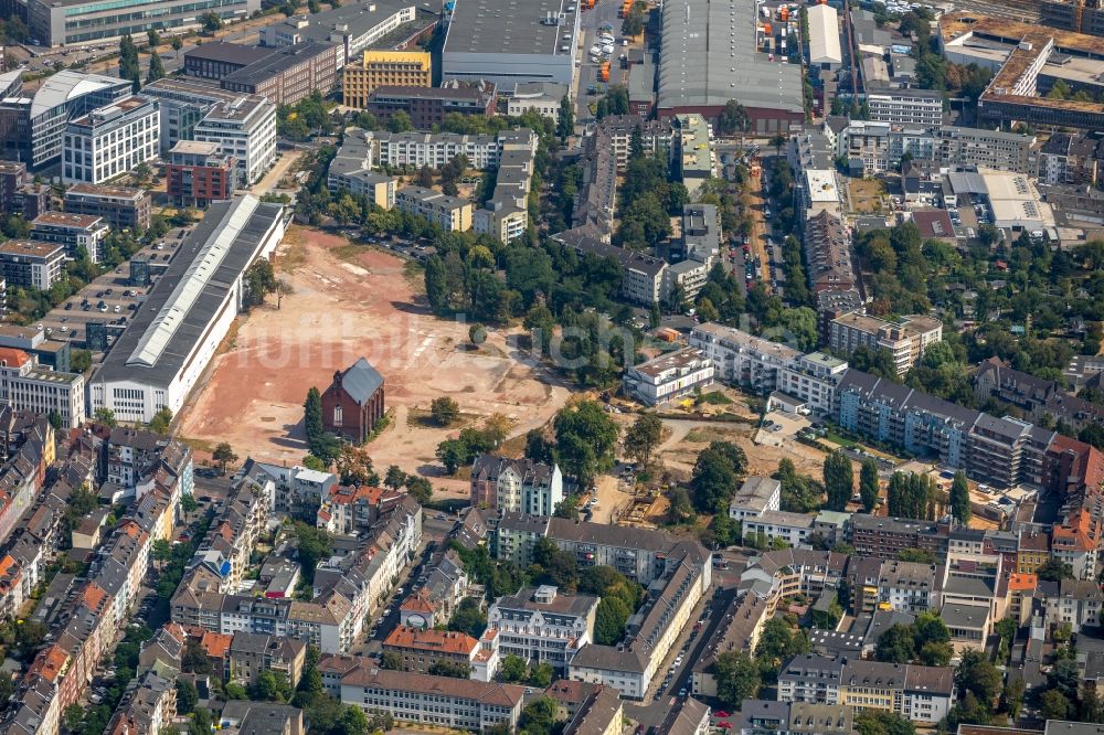 Düsseldorf von oben - Abrißfläche der ehemaligen JVA Ulmer Höh an der Ulmenstraße im Stadtteil Derendorf in Düsseldorf im Bundesland Nordrhein-Westfalen