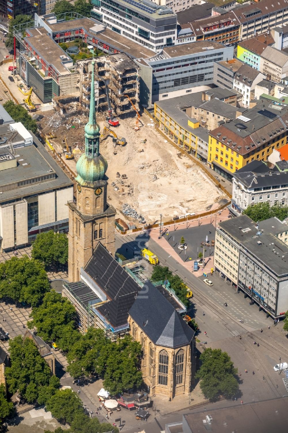 Luftbild Dortmund - Abrissfläche des ehemaligen Kaufhaus- Gebäudes an der Kampstraße in Dortmund im Bundesland Nordrhein-Westfalen, Deutschland