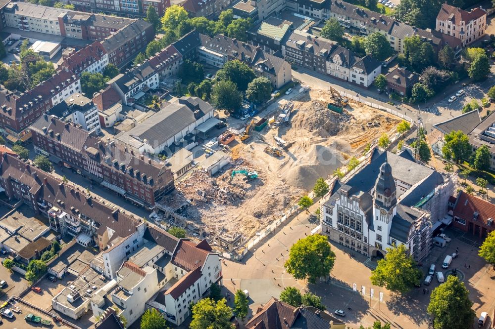 Luftbild Gladbeck - Abrissfläche des ehemaligen Kaufhaus- Gebäudes der Karstadt - Kette an der Friedrich-Ebert-Straße in Gladbeck im Bundesland Nordrhein-Westfalen, Deutschland