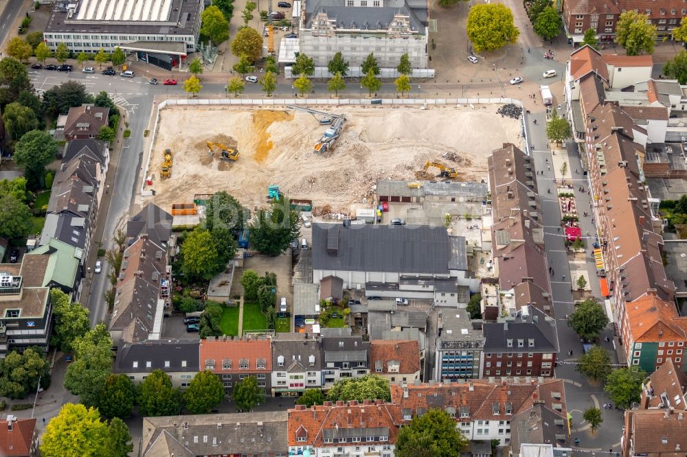 Gladbeck von oben - Abrissfläche des ehemaligen Kaufhaus- Gebäudes der Karstadt - Kette an der Friedrich-Ebert-Straße in Gladbeck im Bundesland Nordrhein-Westfalen, Deutschland