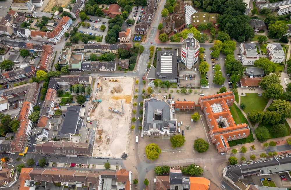 Gladbeck aus der Vogelperspektive: Abrissfläche des ehemaligen Kaufhaus- Gebäudes der Karstadt - Kette an der Friedrich-Ebert-Straße in Gladbeck im Bundesland Nordrhein-Westfalen, Deutschland