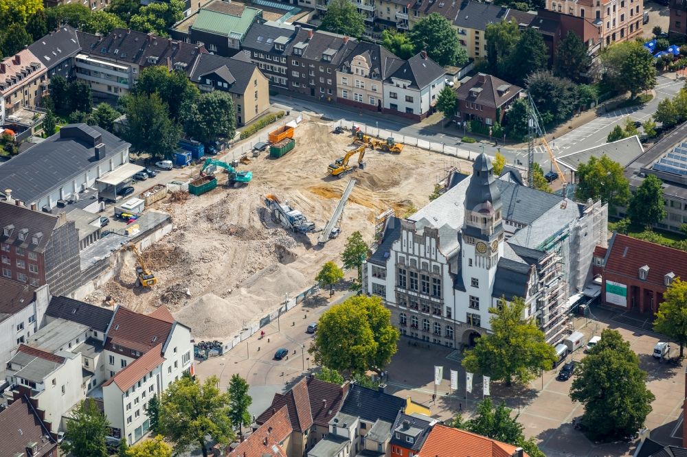 Gladbeck von oben - Abrissfläche des ehemaligen Kaufhaus- Gebäudes der Karstadt - Kette an der Friedrich-Ebert-Straße in Gladbeck im Bundesland Nordrhein-Westfalen, Deutschland