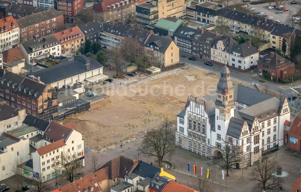 Luftaufnahme Gladbeck - Abrissfläche des ehemaligen Kaufhaus- Gebäudes der Karstadt - Kette an der Friedrich-Ebert-Straße in Gladbeck im Bundesland Nordrhein-Westfalen, Deutschland