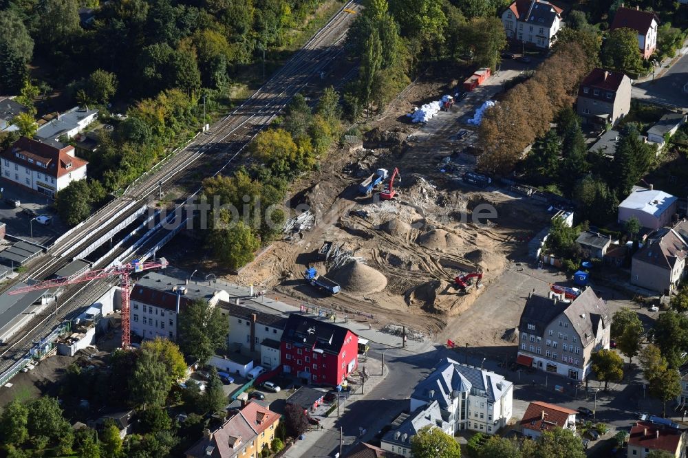 Luftbild Berlin - Abrissfläche des ehemaligen REWE -Kaufhallen- Gebäudes an der Hönower Straße im Ortsteil Mahlsdorf in Berlin, Deutschland