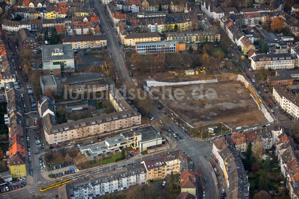 Luftaufnahme Essen - Abrißfläche des ehemaligen Schul- Gebäude- Berufskollegs im Ortsteil Stadtbezirke III in Essen im Bundesland Nordrhein-Westfalen