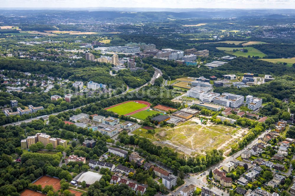 Bochum aus der Vogelperspektive: Abrißfläche des ehemaligen Schul- Gebäude Erich-Kästner-Schule in Bochum im Bundesland Nordrhein-Westfalen