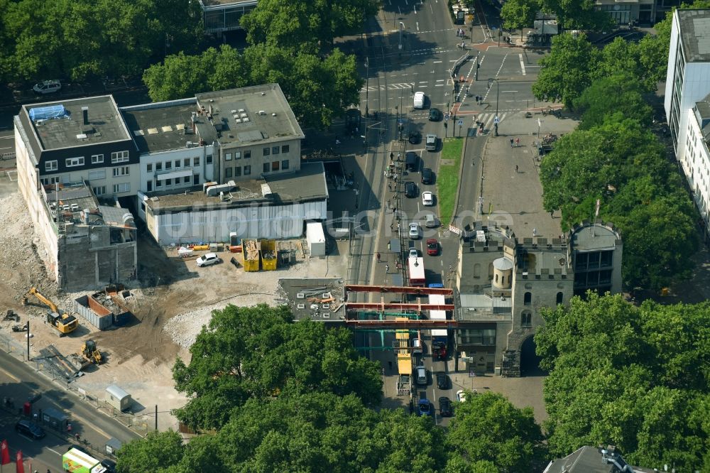 Köln aus der Vogelperspektive: Abrißfläche des Gebäudes Brücke an der Hahnentorburg am Rudolfplatz im Ortsteil Innenstadt in Köln im Bundesland Nordrhein-Westfalen - NRW, Deutschland