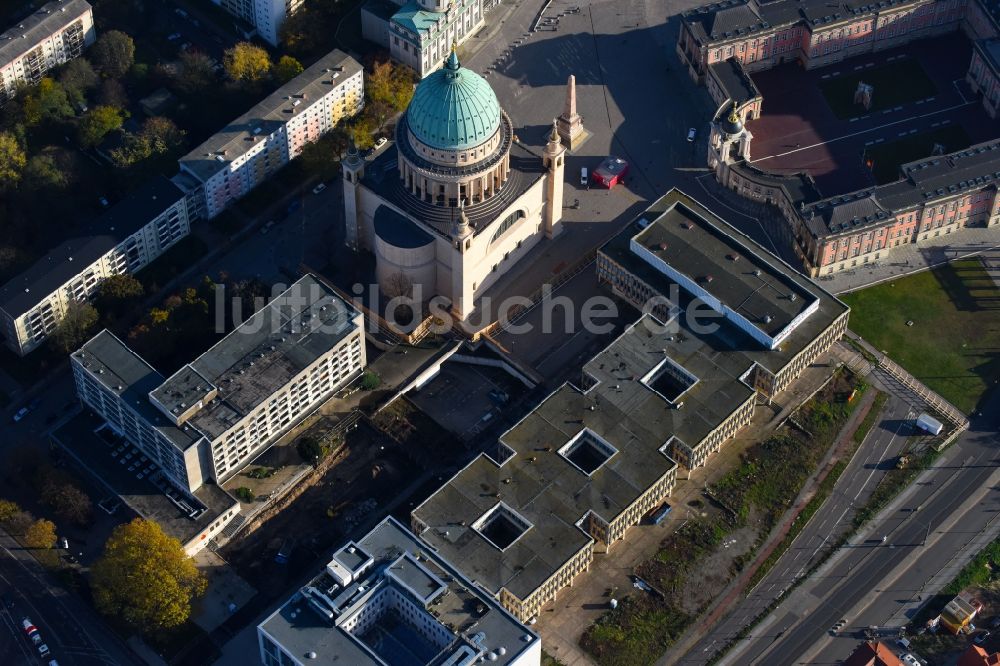 Potsdam aus der Vogelperspektive: Abrißfläche des Gebäudes Fachhochschule Potsdam am Alter Markt Ecke Friedrich-Ebert-Straße im Ortsteil Innenstadt in Potsdam im Bundesland Brandenburg, Deutschland