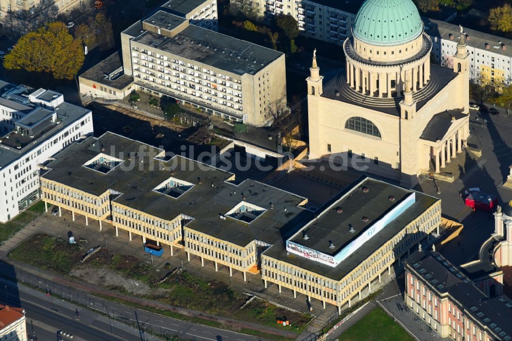 Potsdam aus der Vogelperspektive: Abrißfläche des Gebäudes Fachhochschule Potsdam am Alter Markt Ecke Friedrich-Ebert-Straße im Ortsteil Innenstadt in Potsdam im Bundesland Brandenburg, Deutschland