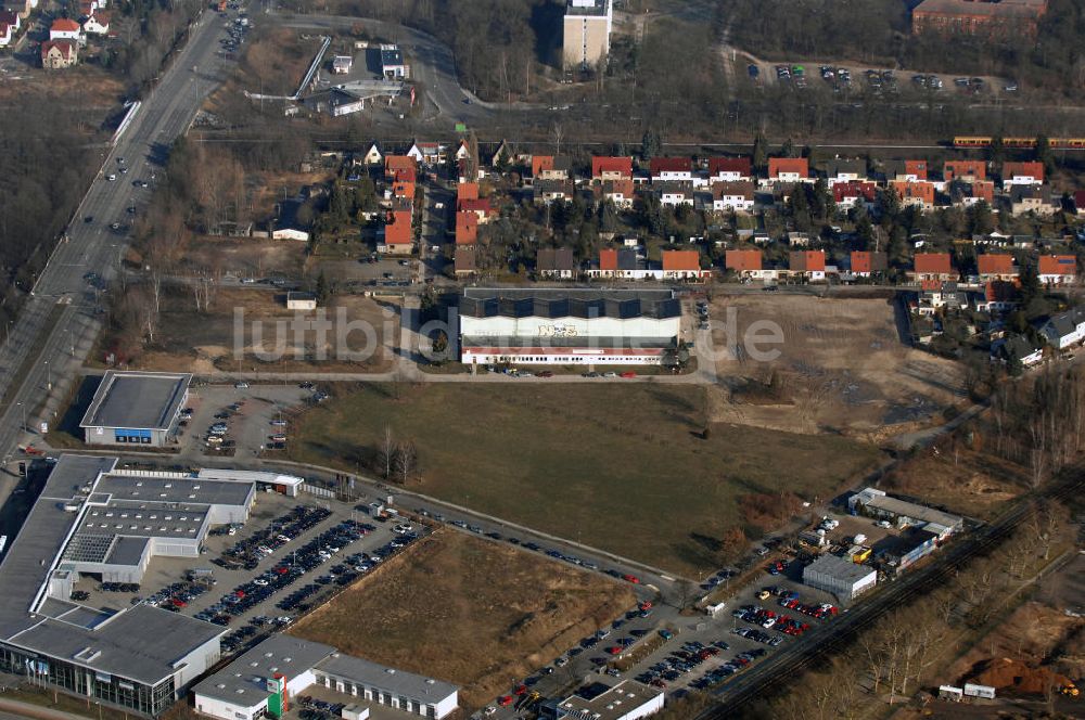 Luftbild Berlin - Abrissfläche auf dem Gelände des Vivantes Klinikum Berlin - Hellersdorf / Look at the areal surface on the site of the demolished Vivantes Klinikum Berlin - Hellersdorf