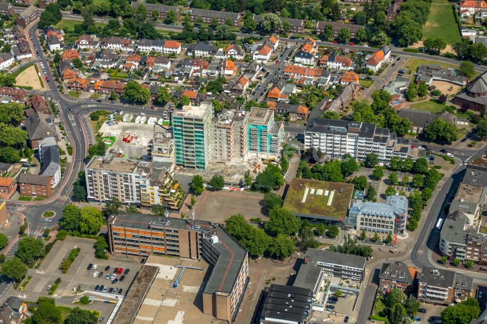 Kamp-Lintfort aus der Vogelperspektive: Abrißfläche des Hochhaus - Gebäudes Bunten Riesen in Kamp-Lintfort im Bundesland Nordrhein-Westfalen, Deutschland