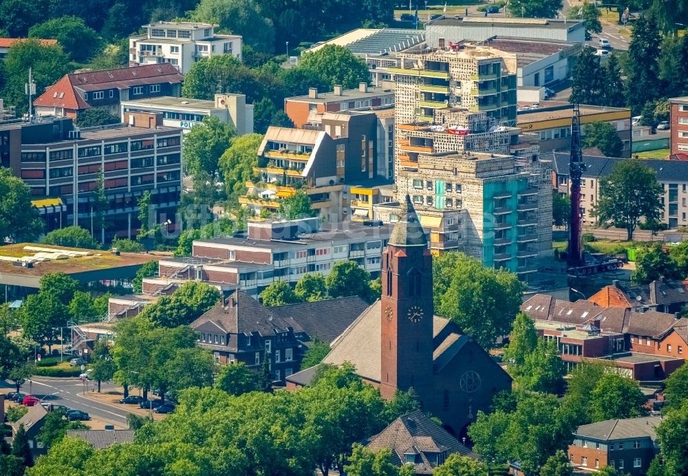 Luftbild Kamp-Lintfort - Abrißfläche des Hochhaus - Gebäudes Bunten Riesen in Kamp-Lintfort im Bundesland Nordrhein-Westfalen, Deutschland