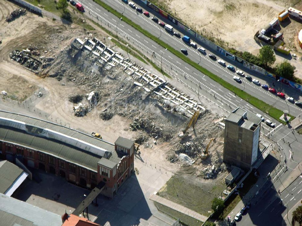 Berlin aus der Vogelperspektive: Abrißflächen am Postbahnhof am Ostbahnhof