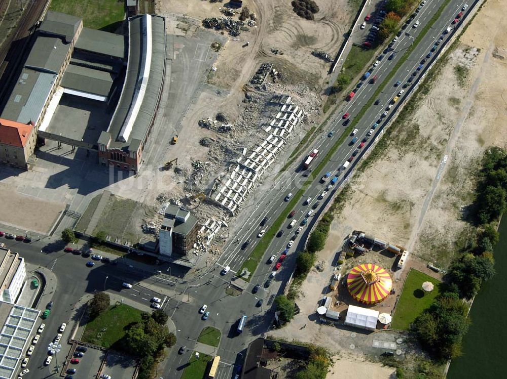 Berlin von oben - Abrißflächen am Postbahnhof am Ostbahnhof