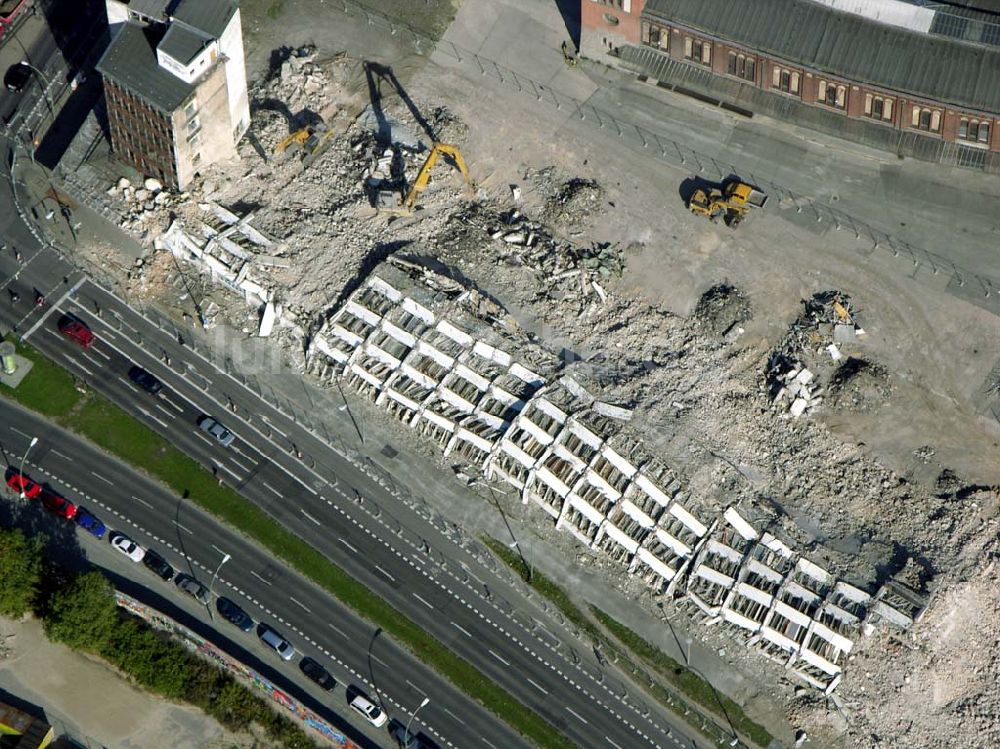 Luftbild Berlin - Abrißflächen am Postbahnhof am Ostbahnhof