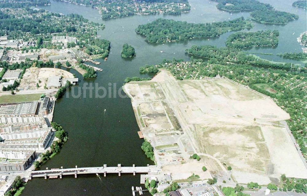 Berlin-Spandau von oben - Abrißgelände des ehem. Öllagers an der Rhenaniastraße in Spandau